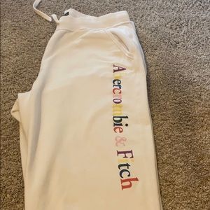 So Soft & Comfy, A&F Cream/Eggshell White Sz-L